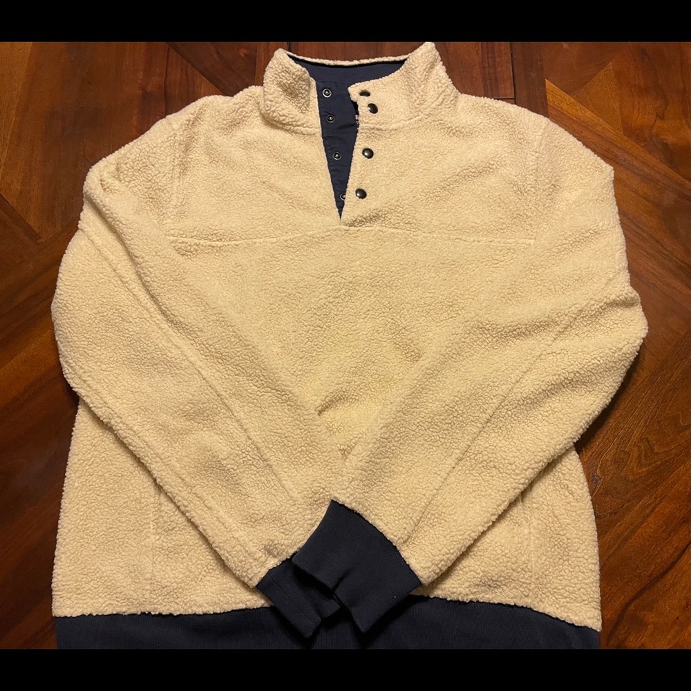 J Crew Men’s Large Sherpa 1/4 Button